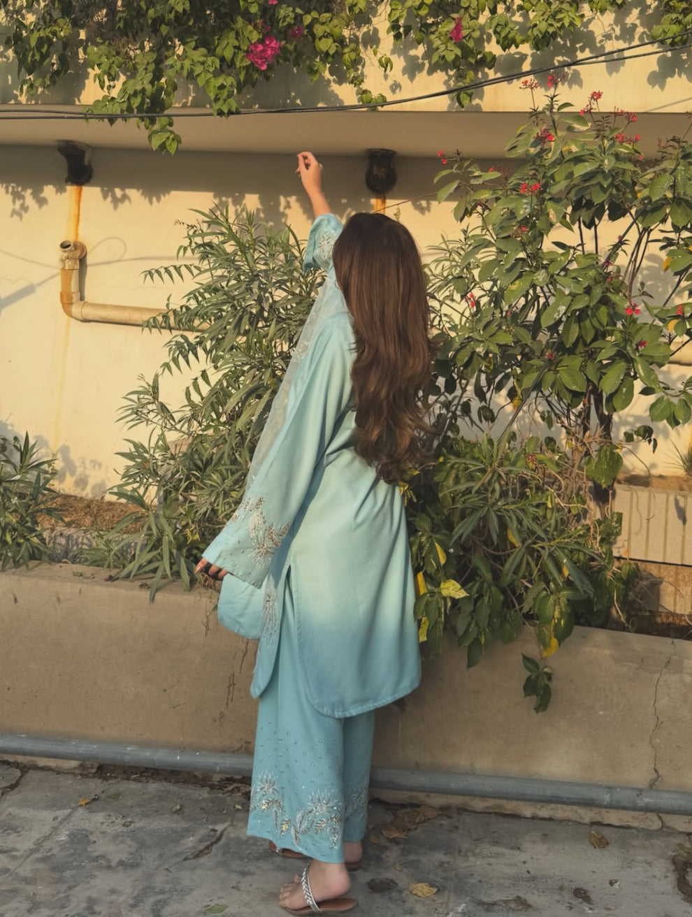 ZARNAAB Embroiderd 3 peice dress