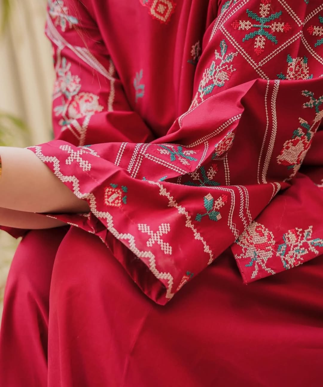 zeenat glow Dress
