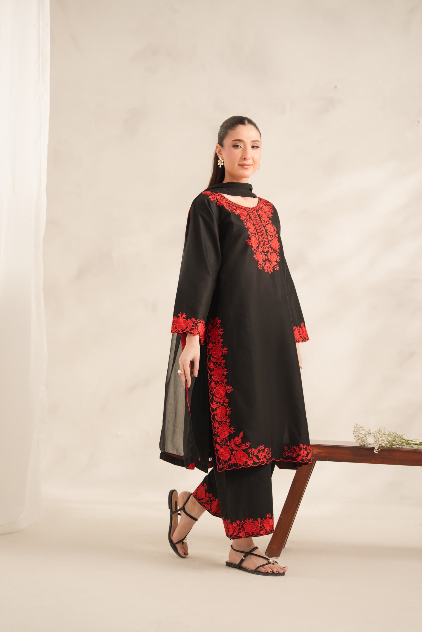 Miraal embroidery 2pc