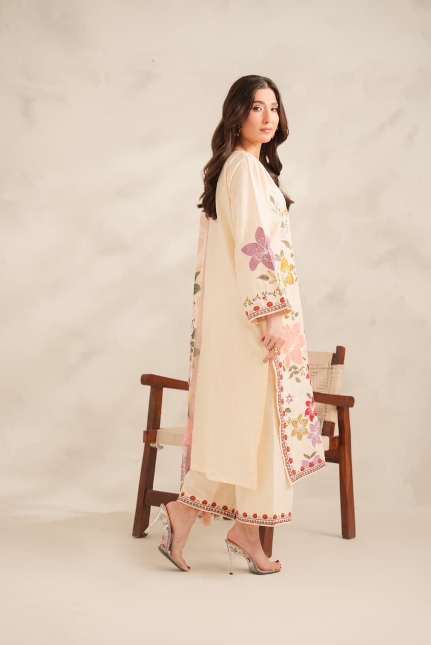 Aroosa Embroided 3pc dress