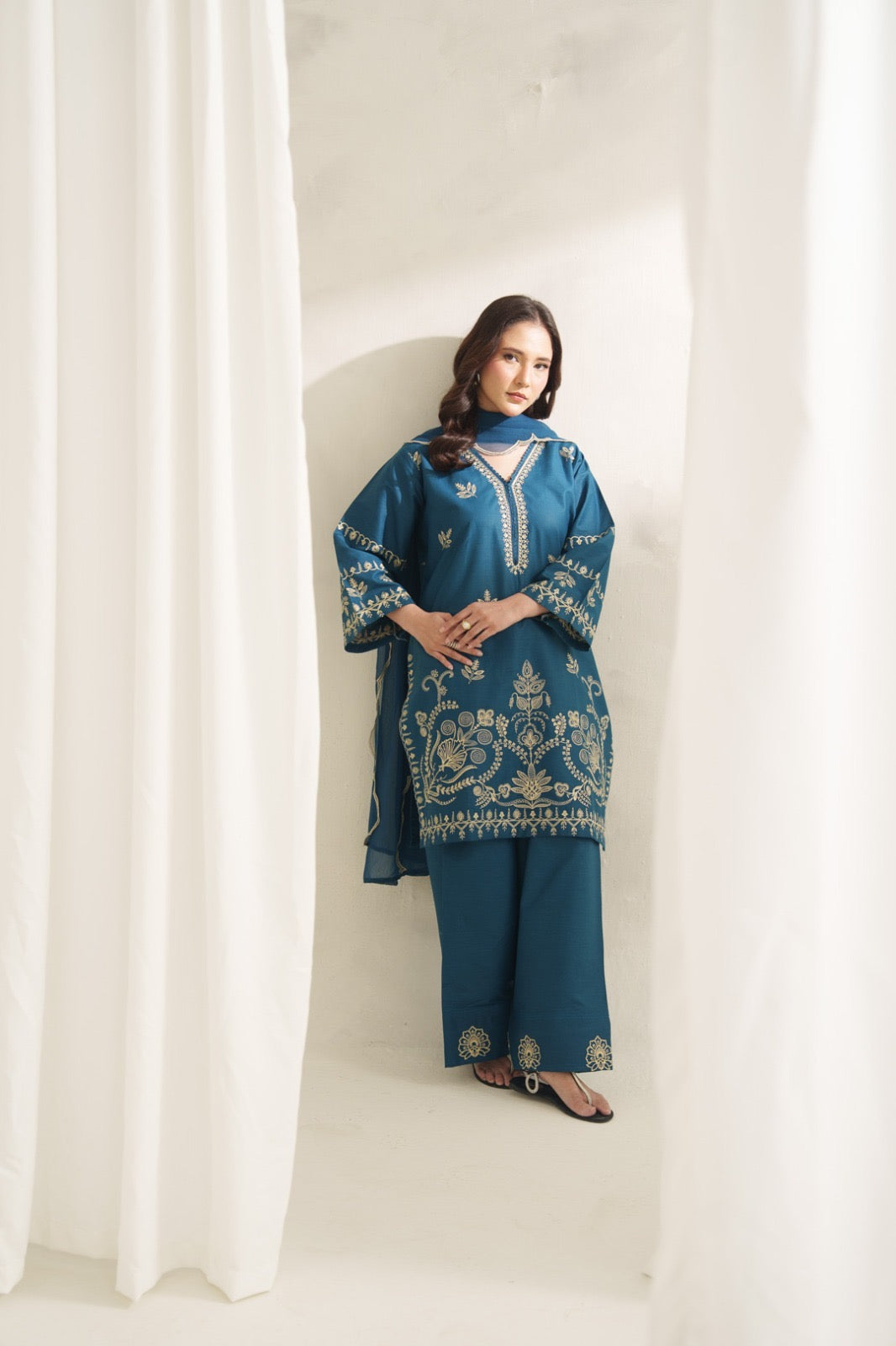 Victoria embroidery 3 pc Dress