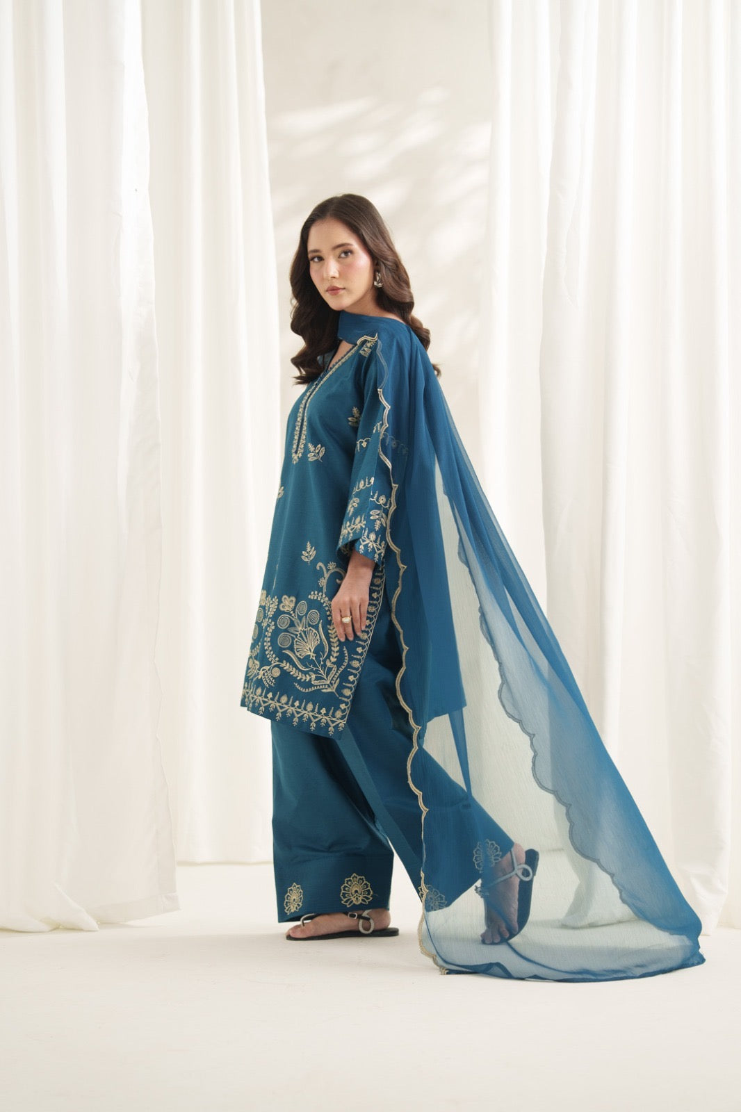 Victoria embroidery 3 pc Dress