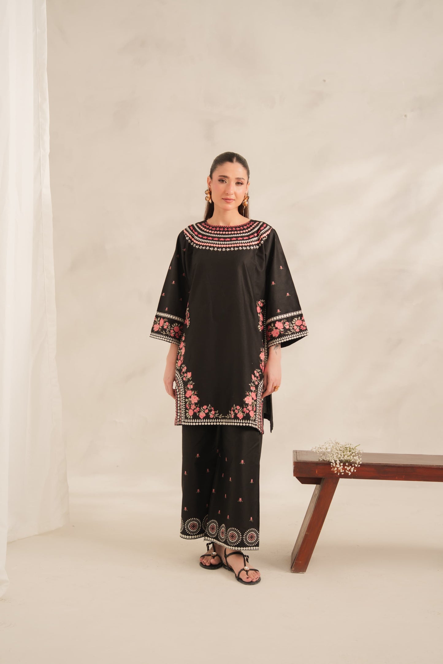 Black Roll Embroidered 2pc