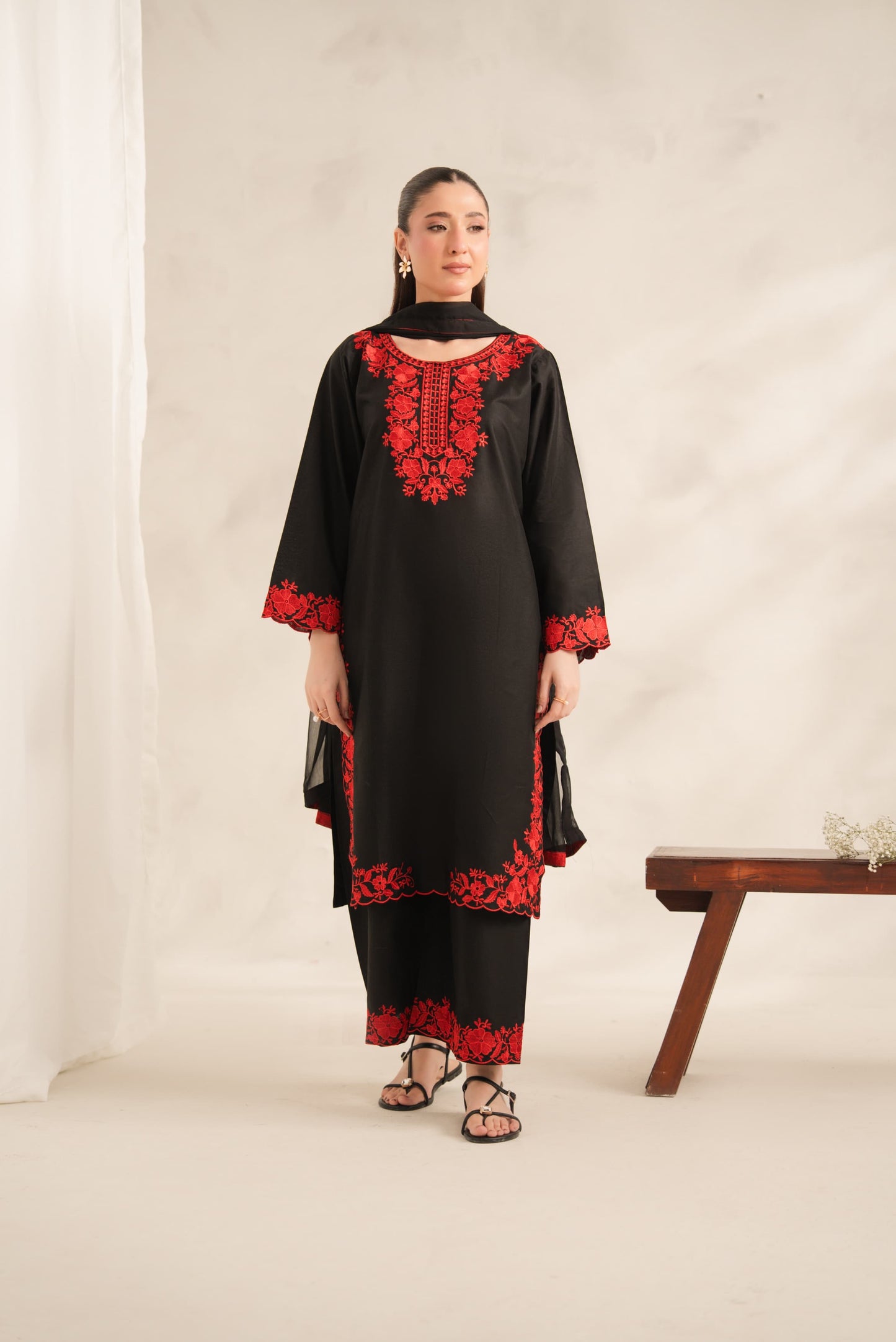 Miraal embroidery 2pc