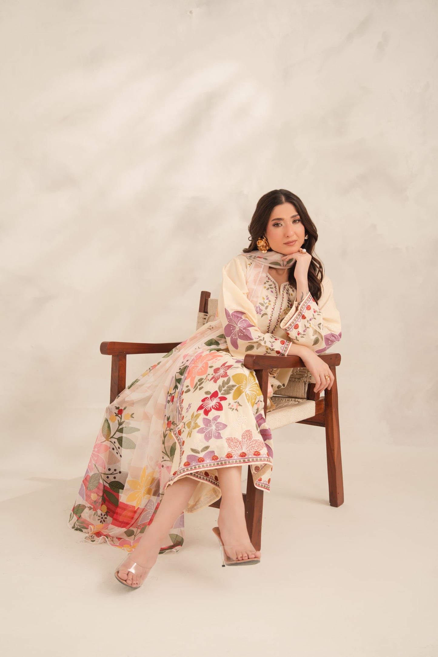Aroosa Embroided 3pc dress