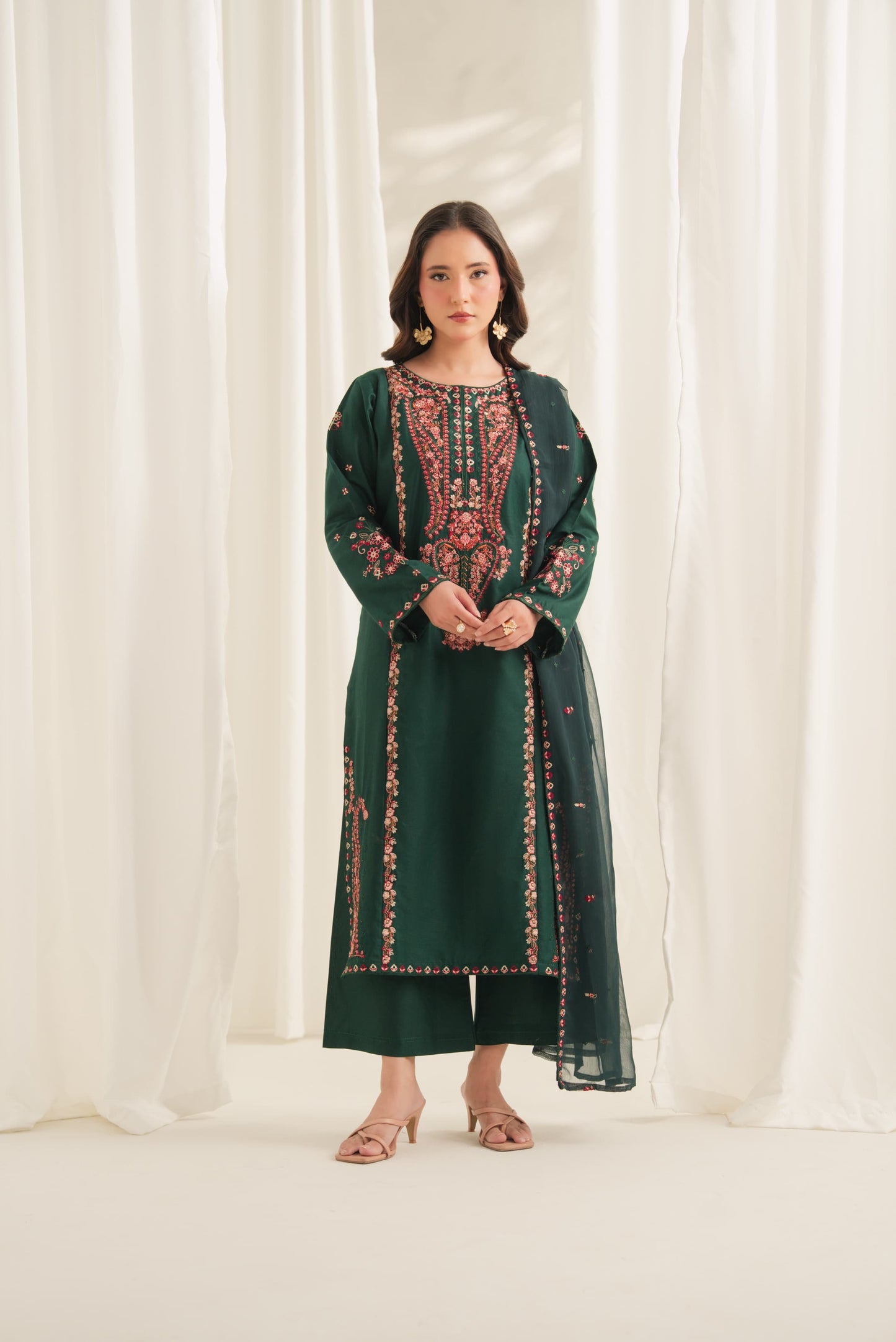 Soha embroidery 3pc dress (Plazo)