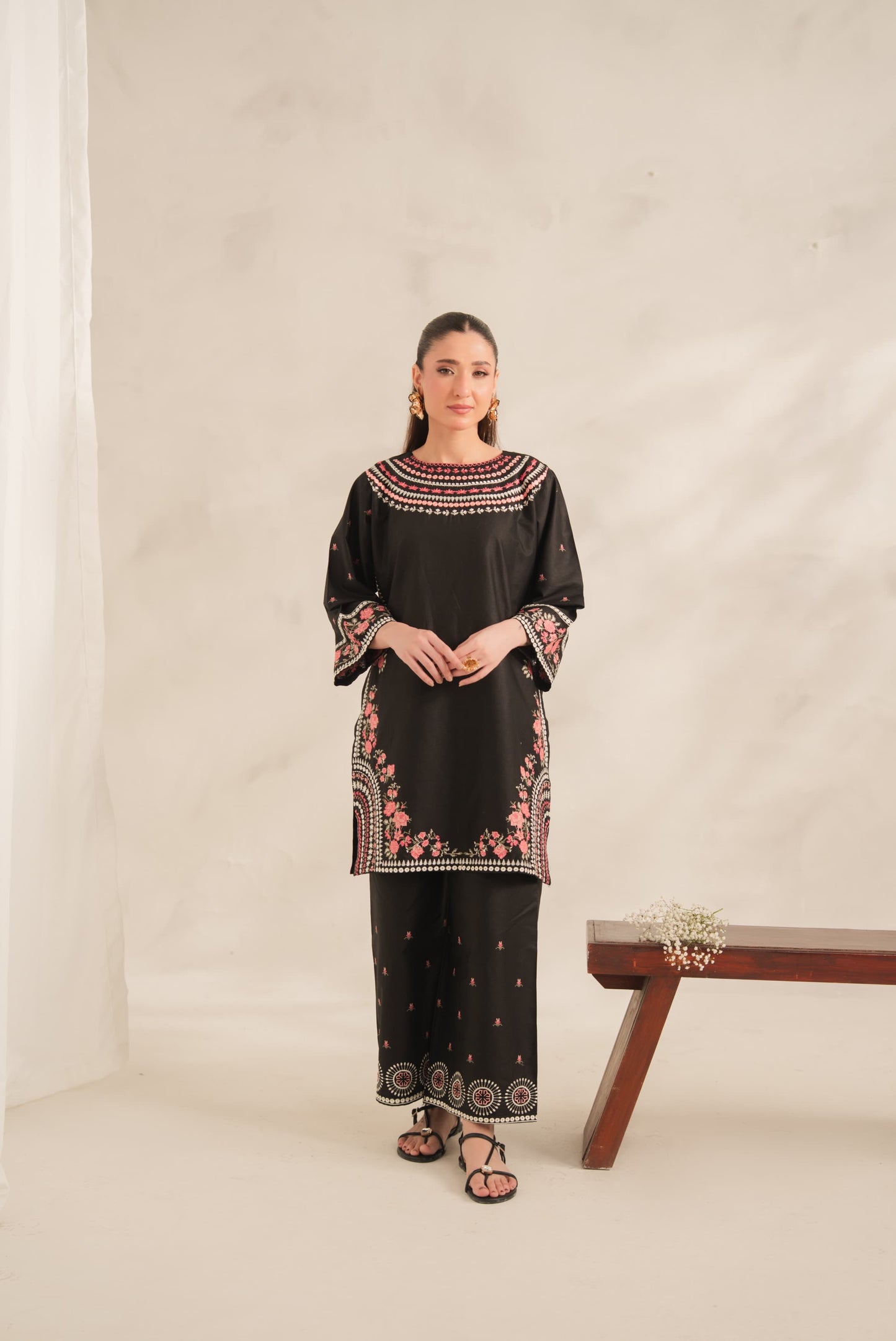 Black Roll Embroidered 2pc