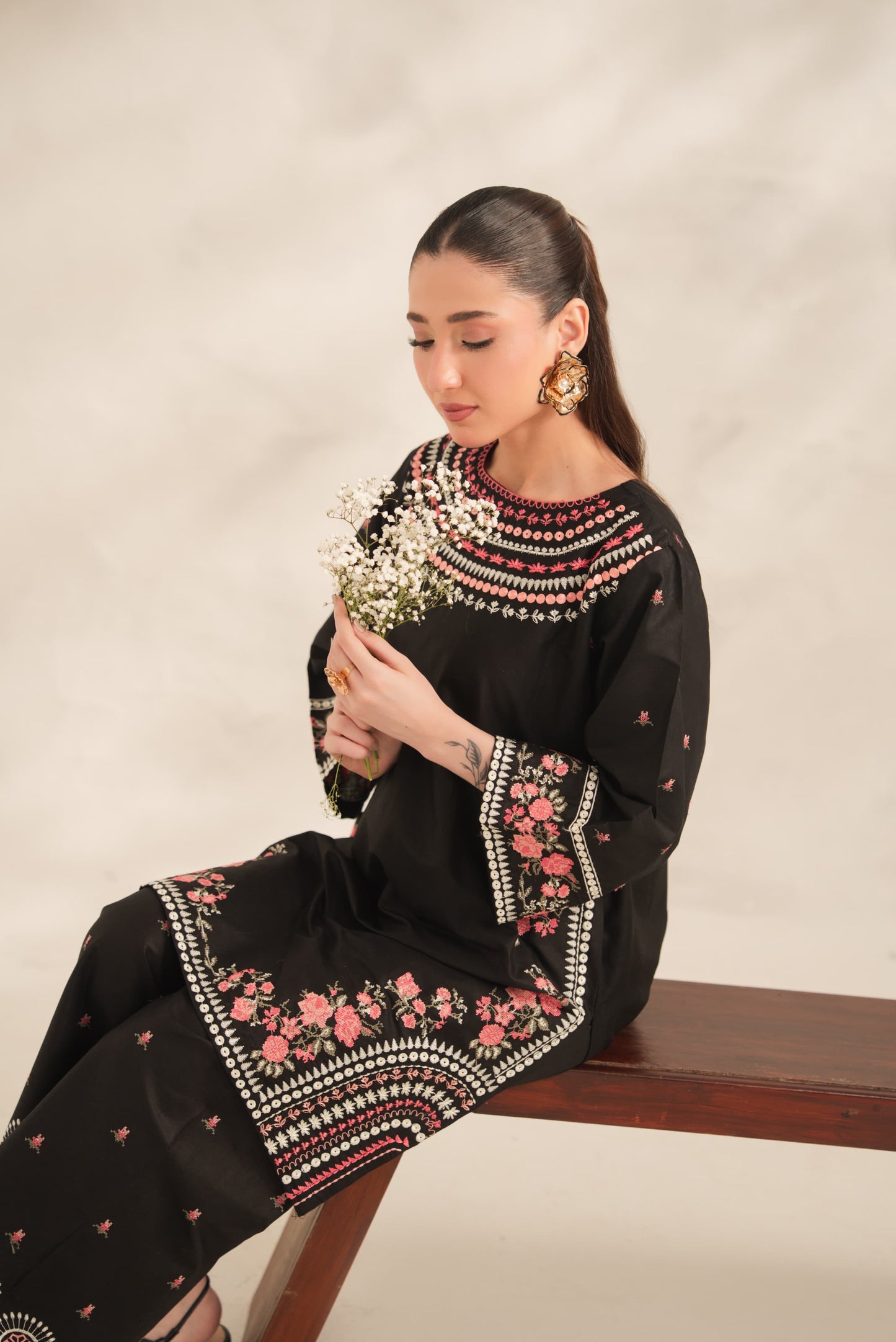 Black Roll Embroidered 2pc