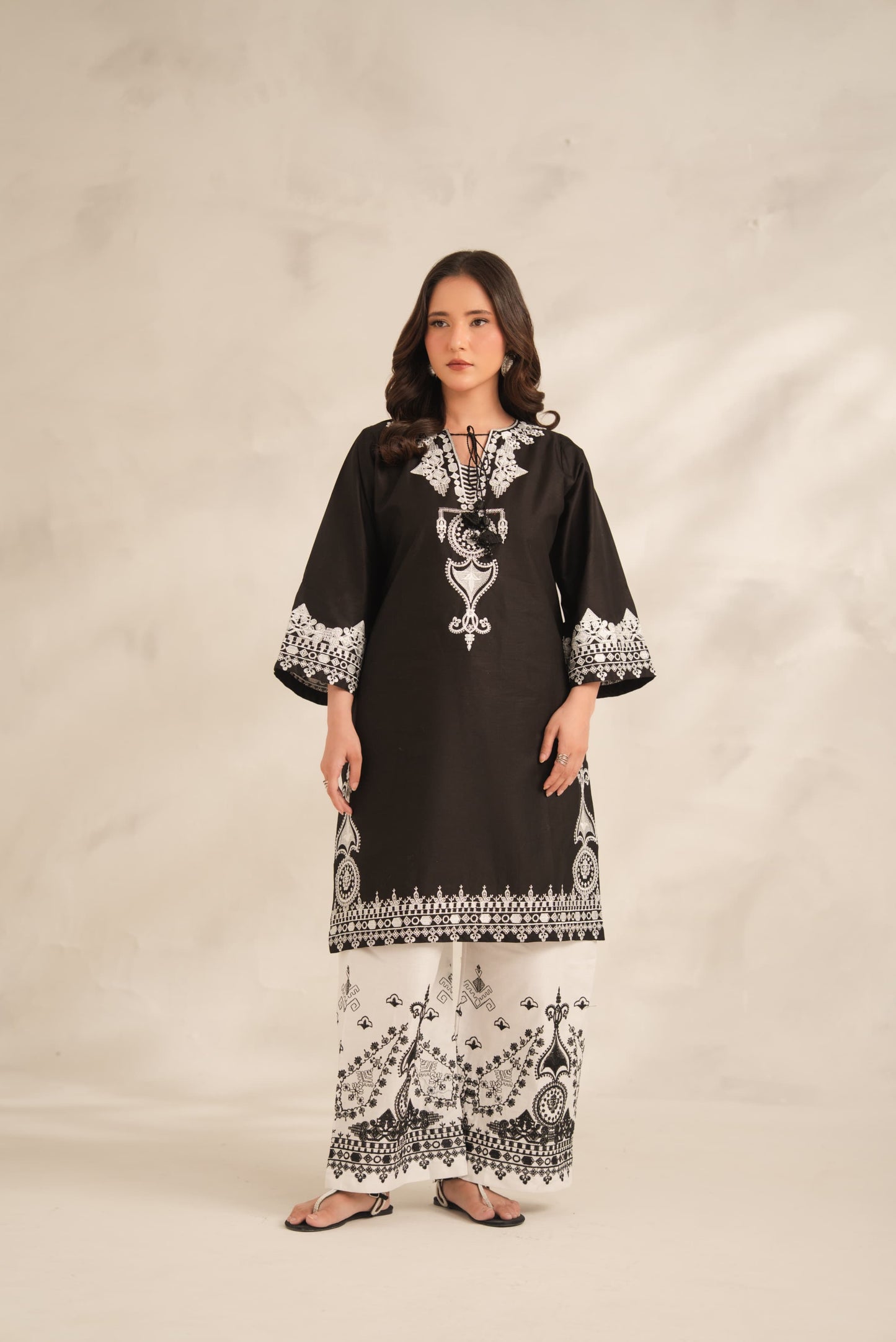 AIZA embroidery 2pc