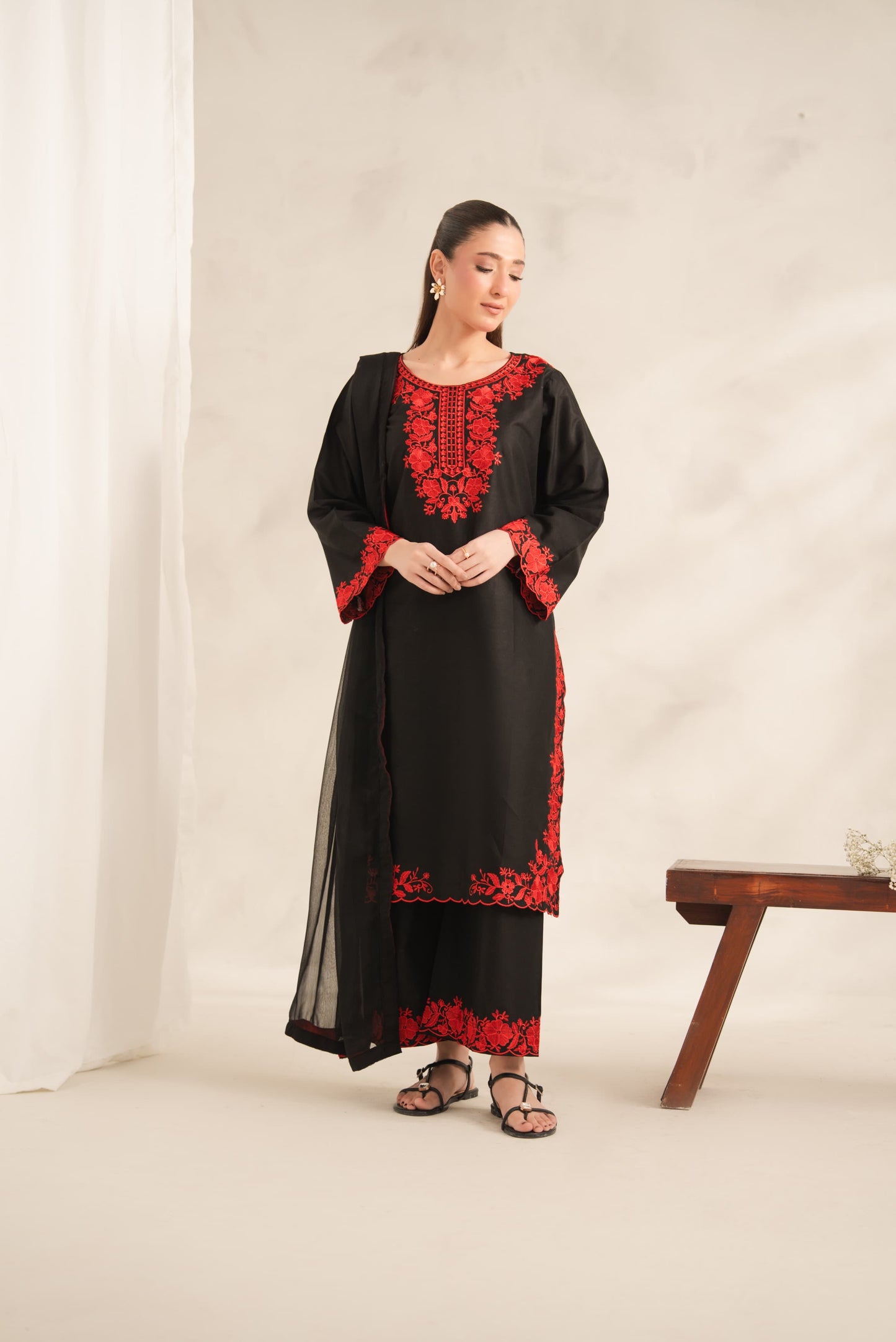 Miraal embroidery 2pc