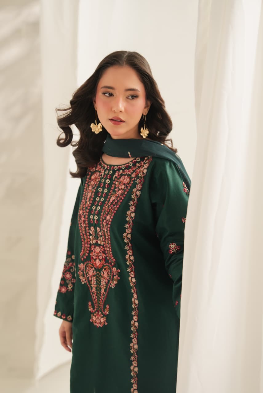Soha embroidery 3pc dress (Plazo)