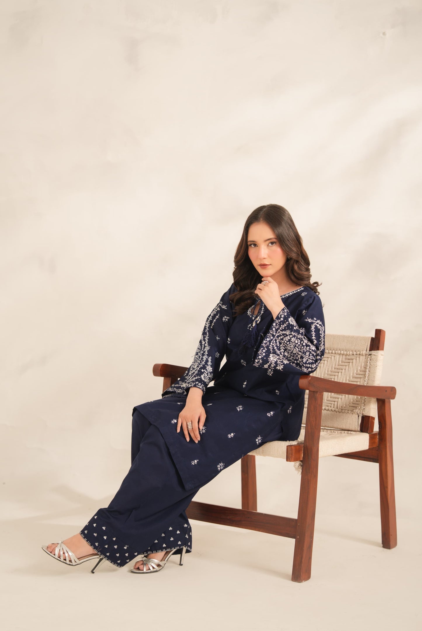 Urwa Embroidery 2pc dress