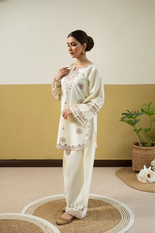 Cream vila embroidery 2pc