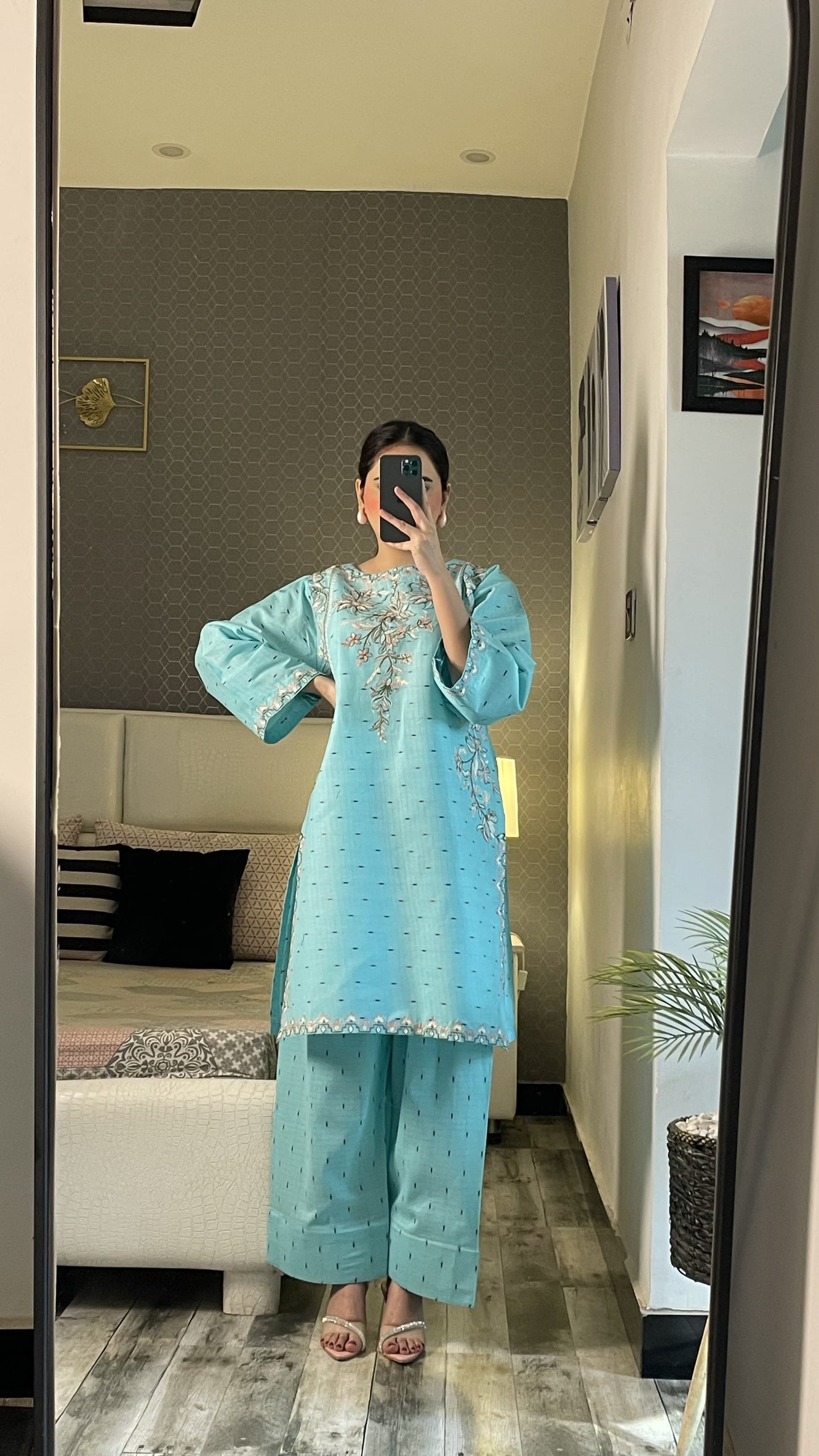 LAYLA EMBROIDERED 2PC (FARSHI)*