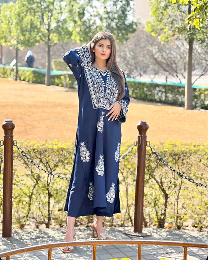 Dazzle embroided 2 peice