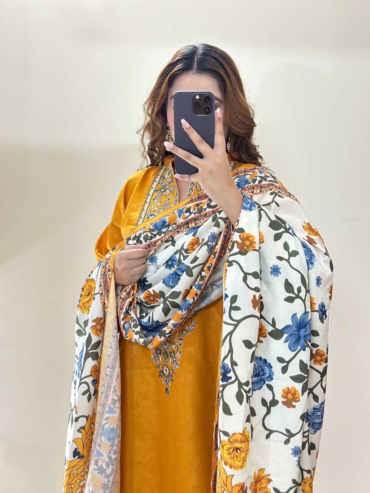 Hazel embroided 3 peice