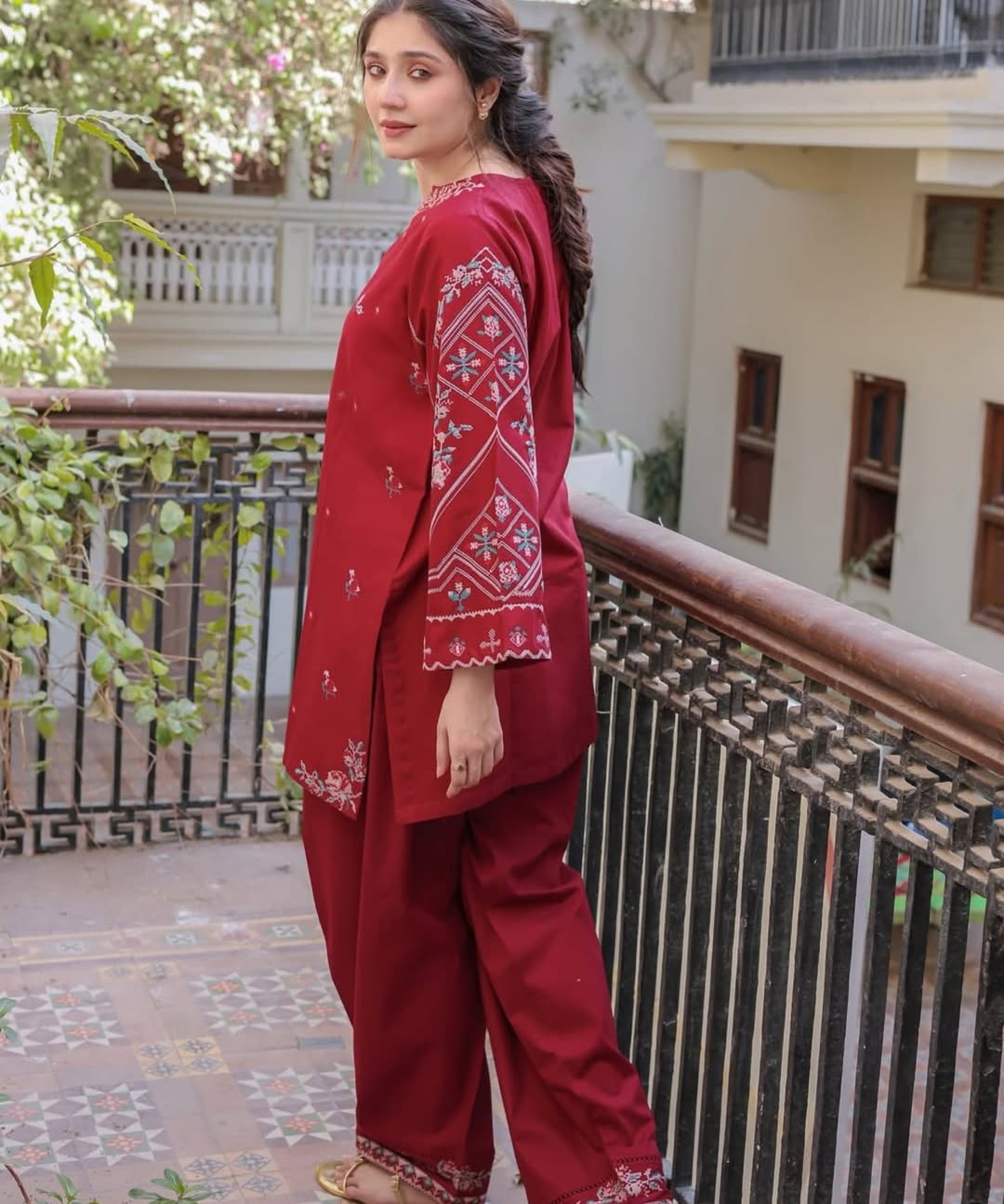 zeenat glow Dress