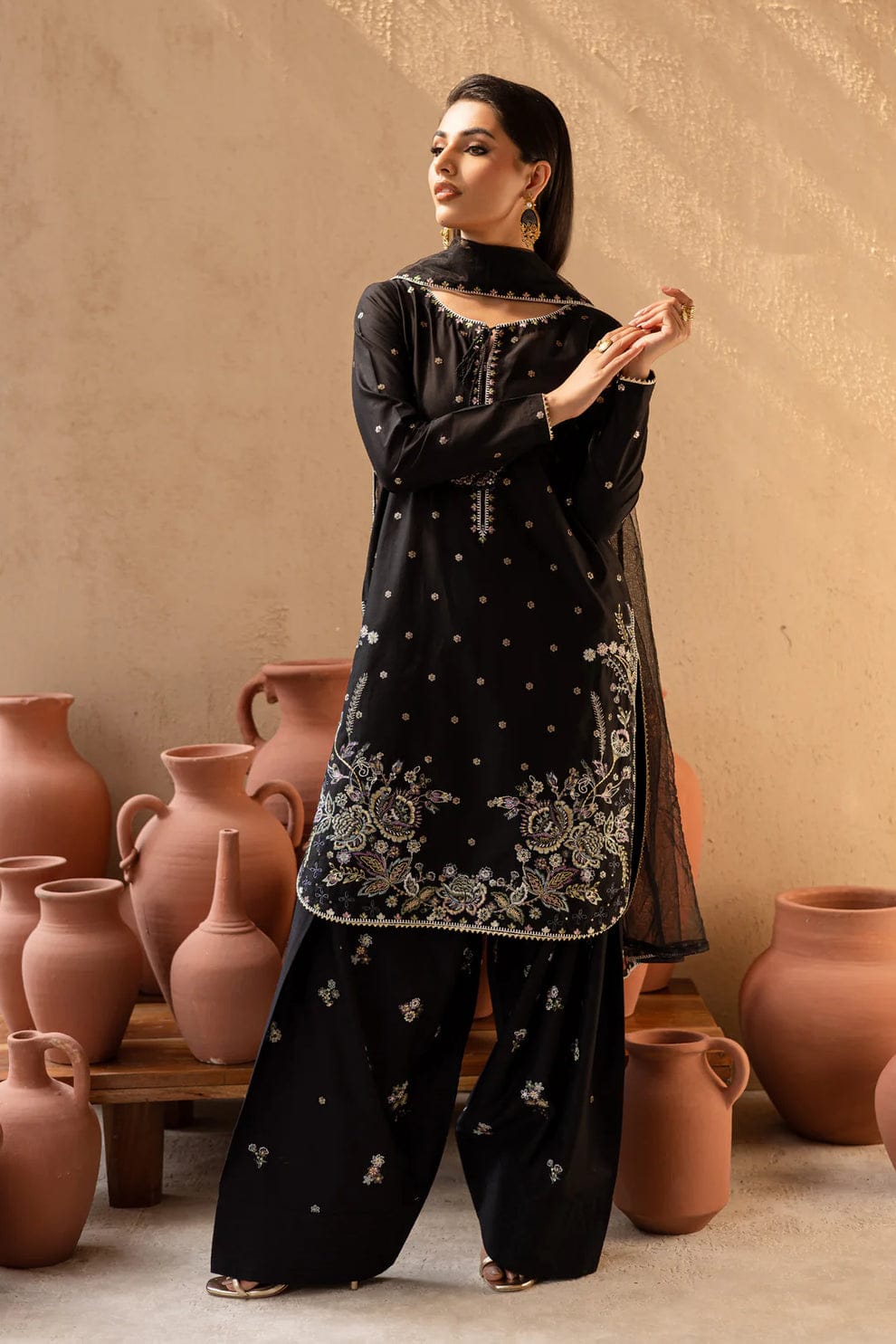 ZARQA embroided 3pc (farshi)
