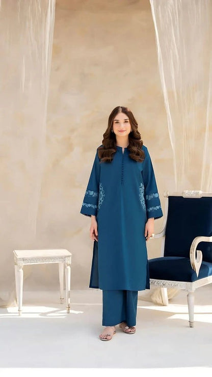 Chic embroided 2 peice