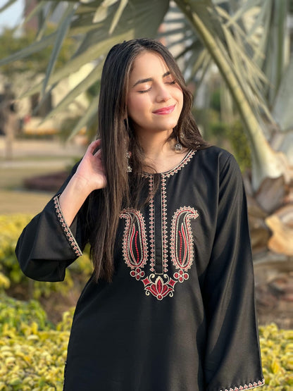 Black rose embroided 2 peice