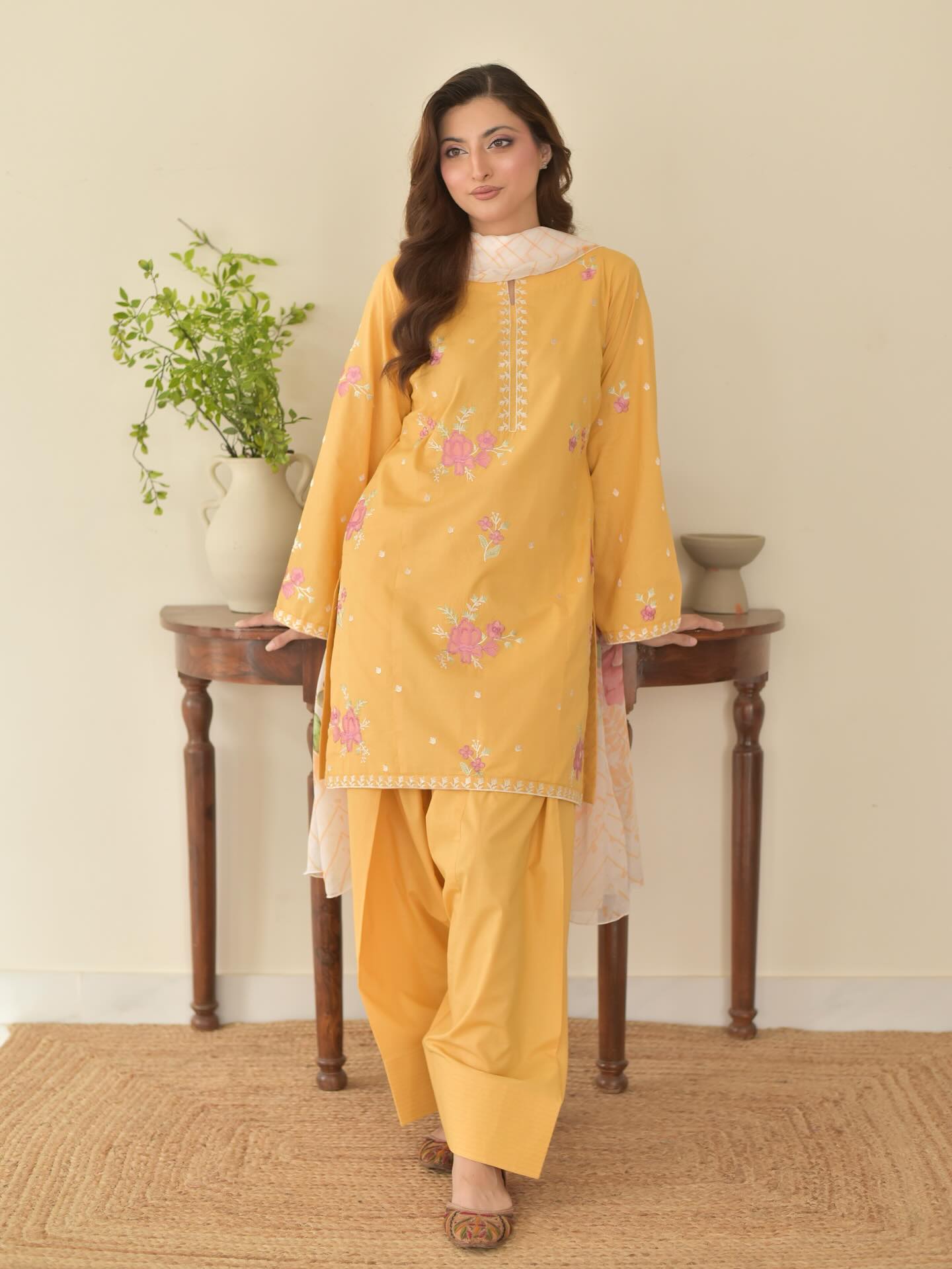Yellow sunflower – Multani Threads