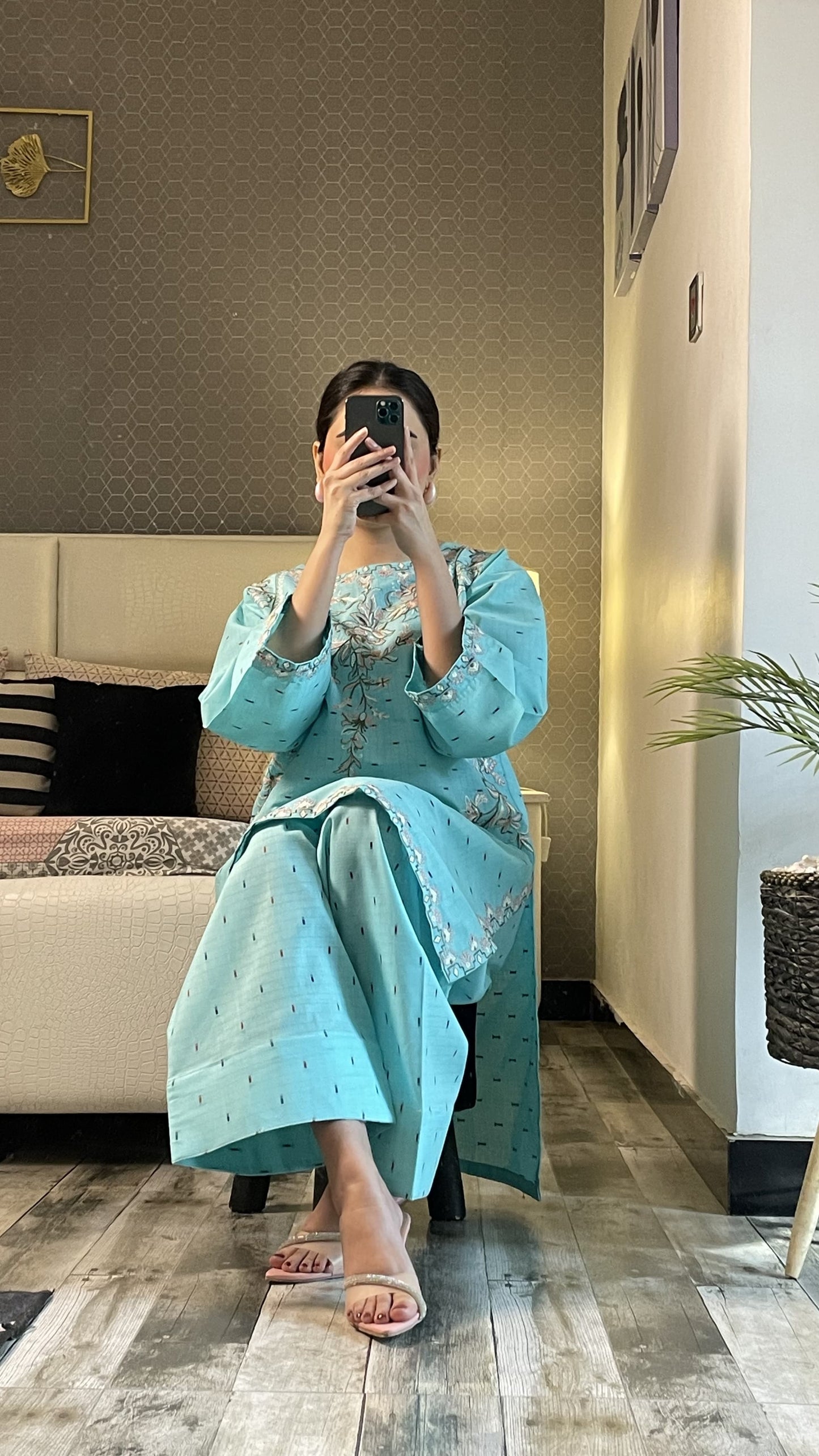 LAYLA EMBROIDERED 2PC (FARSHI)*