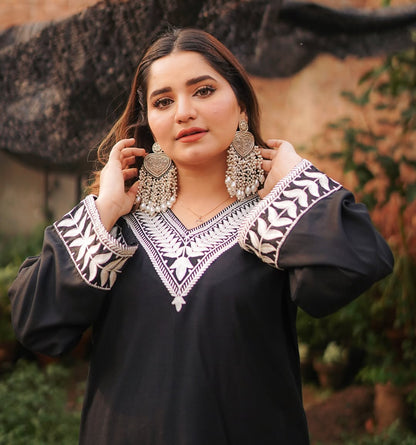 Warda embroidery 2 peice