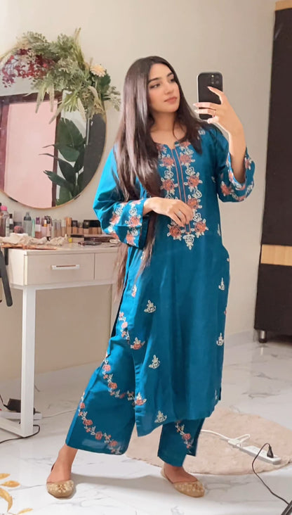 Zoya embroided 2 peice dress