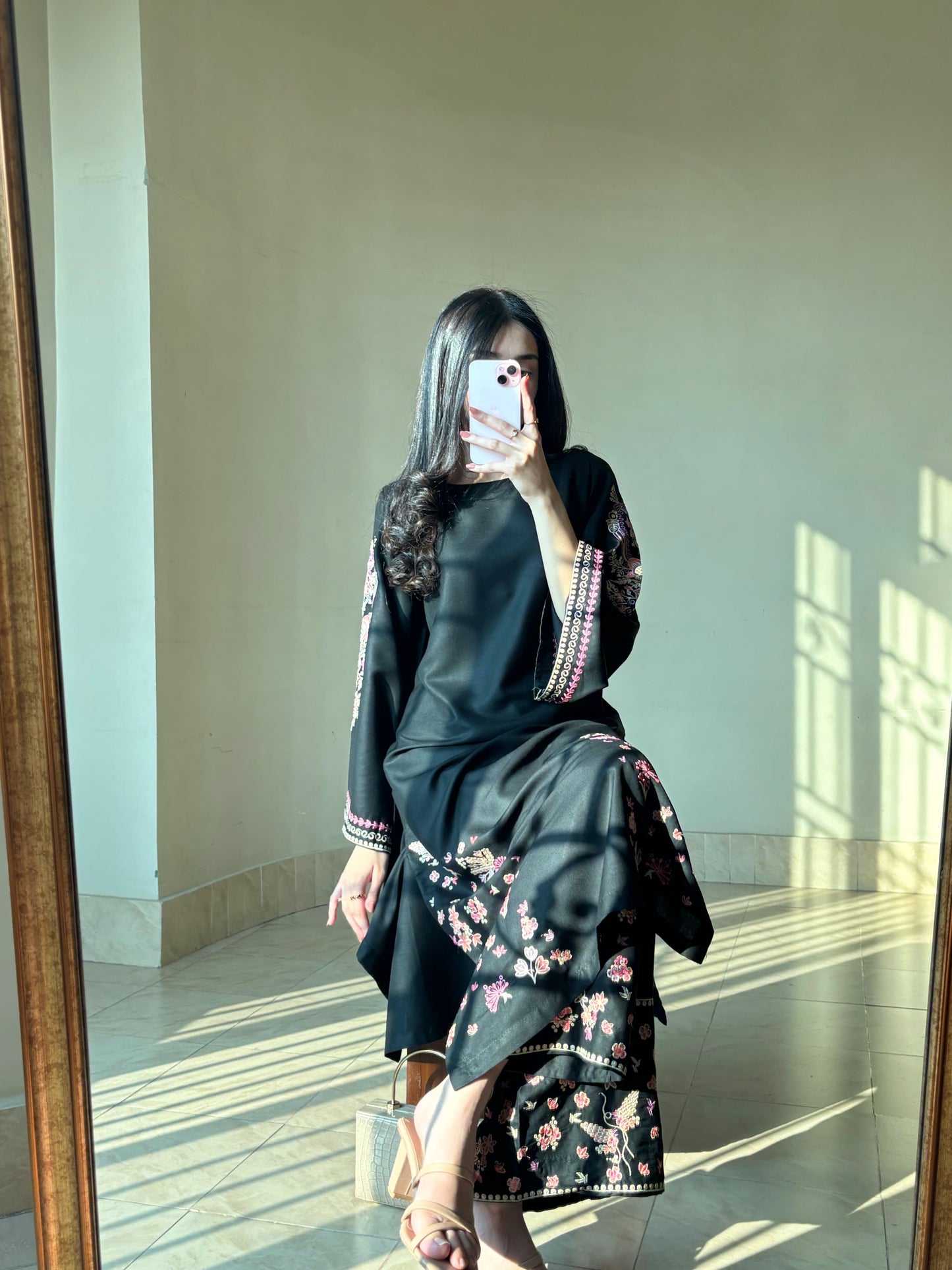 ZARBEEN EMBROIDERED 2PC (PLAZO