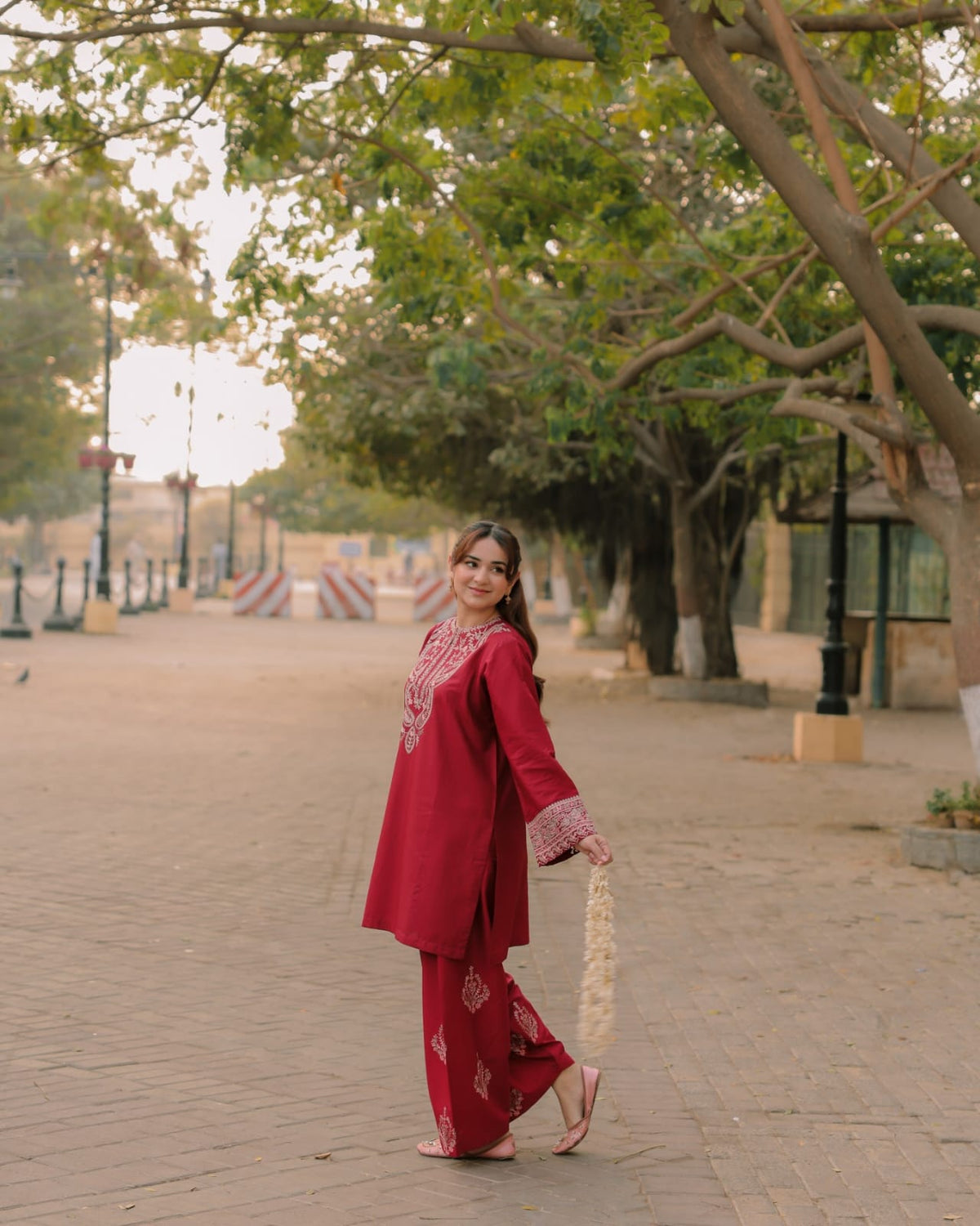 EIRA EMBROIDERY 2PC (FARSHI)*