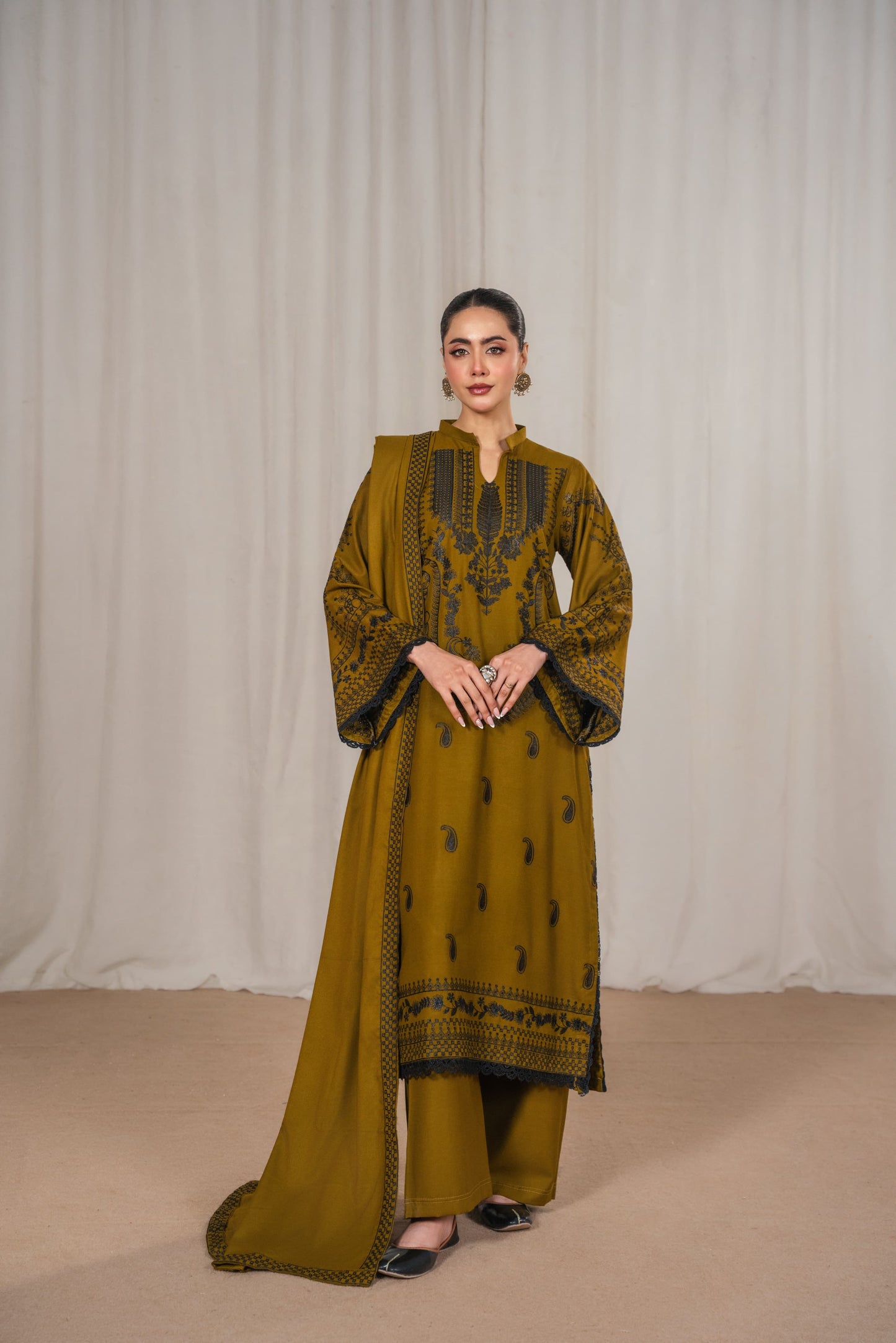 ZAITOON EMBROIDERED 3PC (SHAWL)*