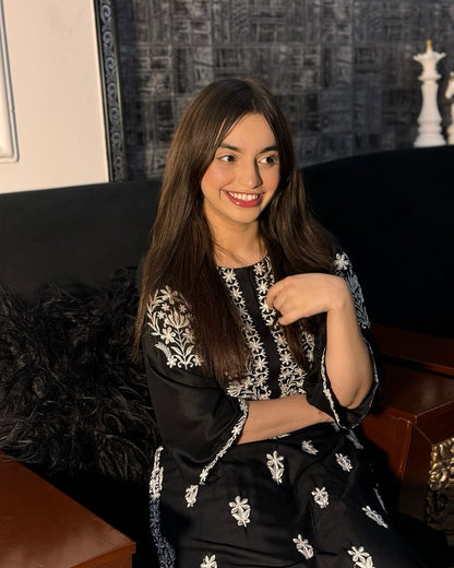 Embroided chicken kari kurti